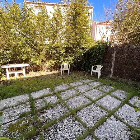 Casa de Férias Maison 3 Avec Jardin Et Parking Proche Plage Tanchet Et Casino - Fr-1-197-564 Les Sables-dʼOlonne